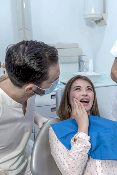 Best Emergency Denture Repair in Volo, IL